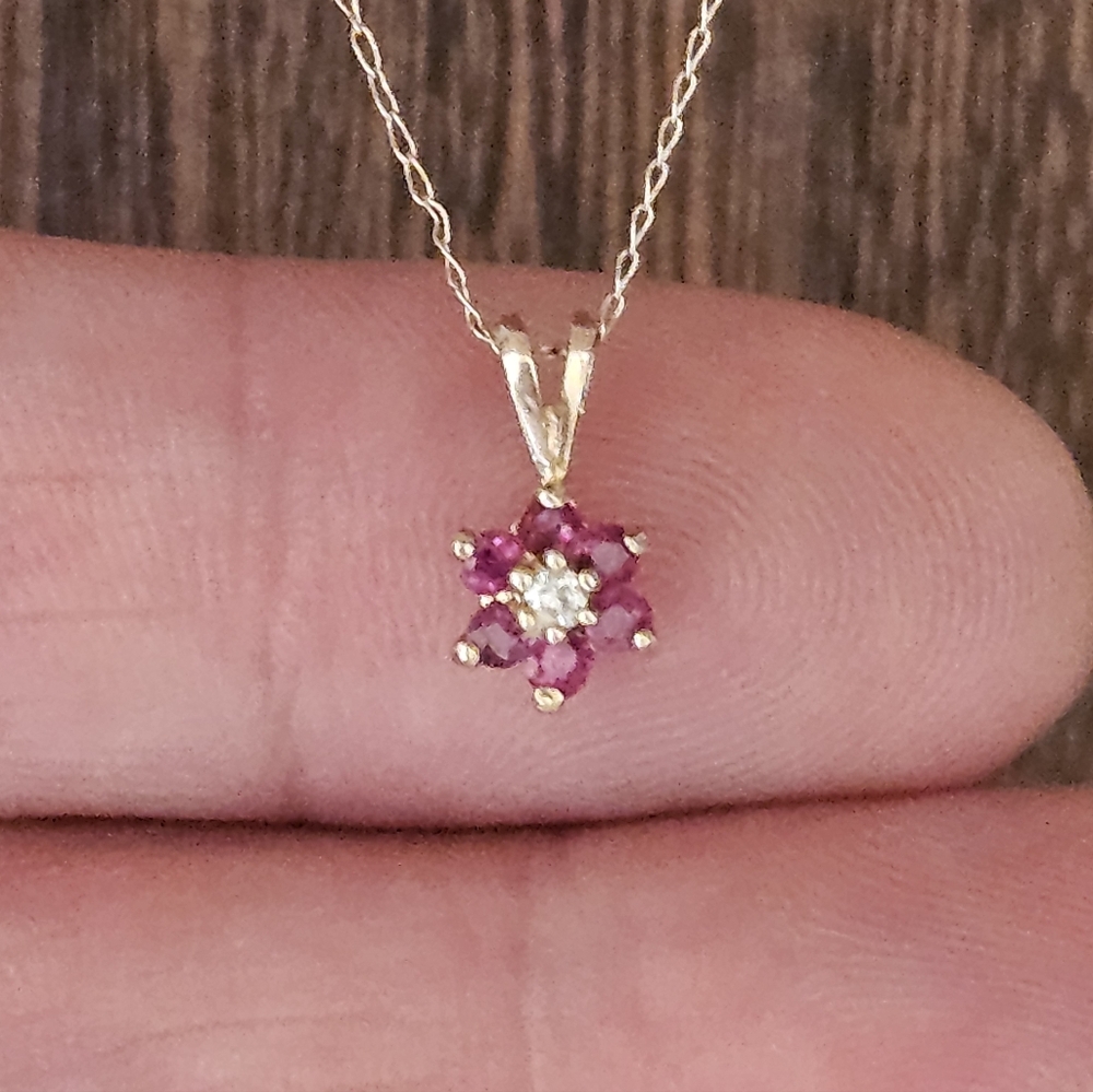 Vintage Dainty 14k 585 Gold Necklace Pink Ruby Diamond Flower Pendant 18" - Picture 7 of 8